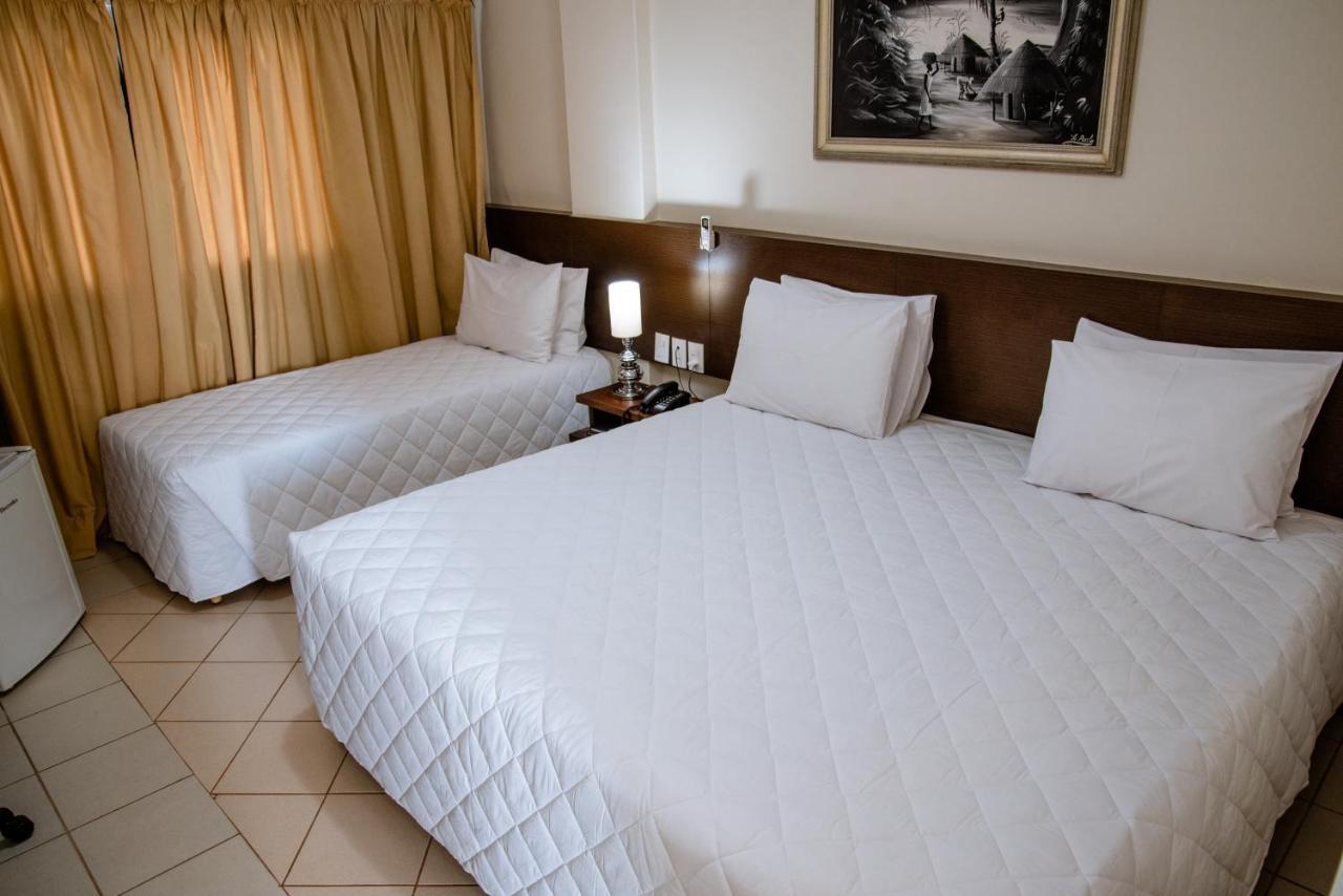 Imperador Palace Hotel Franca Εξωτερικό φωτογραφία