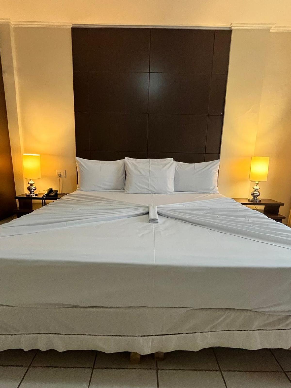 Imperador Palace Hotel Franca Εξωτερικό φωτογραφία