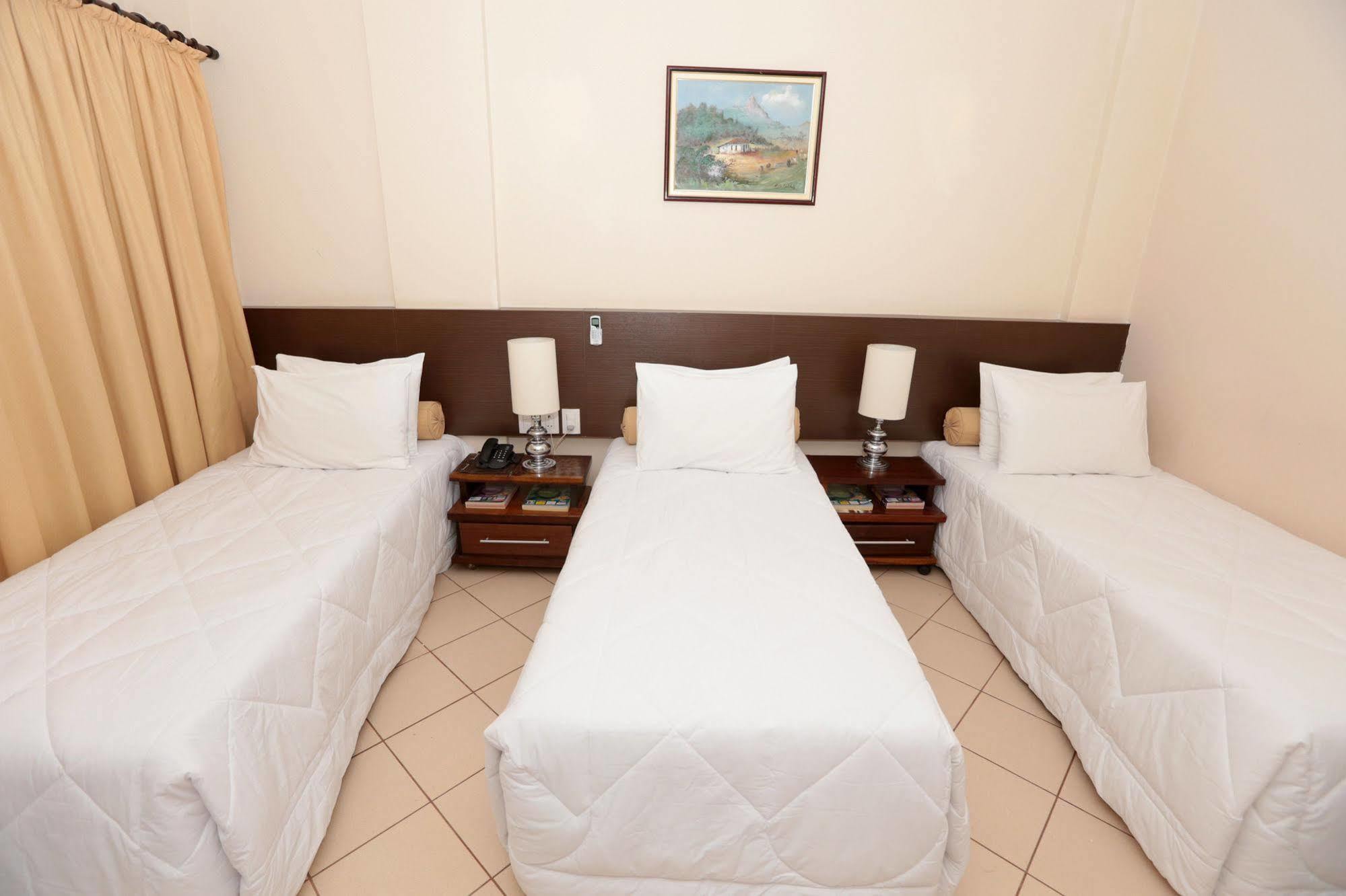 Imperador Palace Hotel Franca Εξωτερικό φωτογραφία
